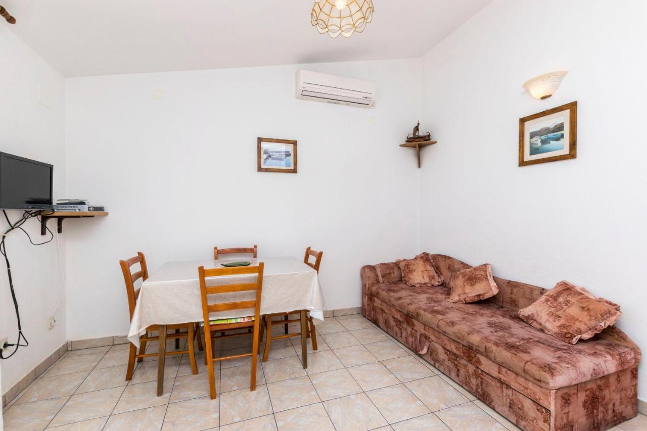 Apartments Neda Trogir Exterior foto